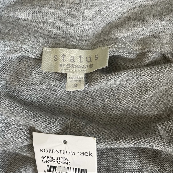 Status By Chenault Ombré Sweater Wrap - Picture 5 of 5